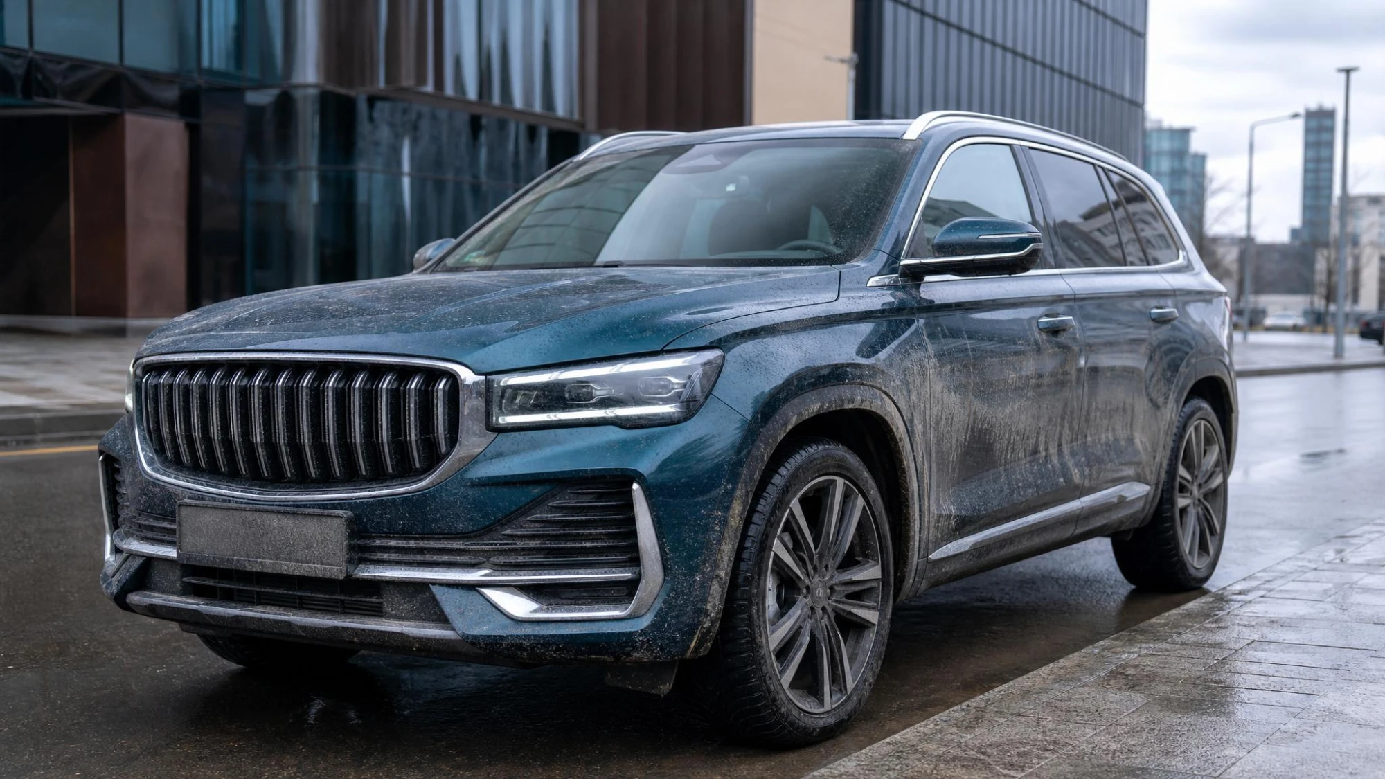 Сколько стоит не оклеивать авто на примере Geely Monjaro